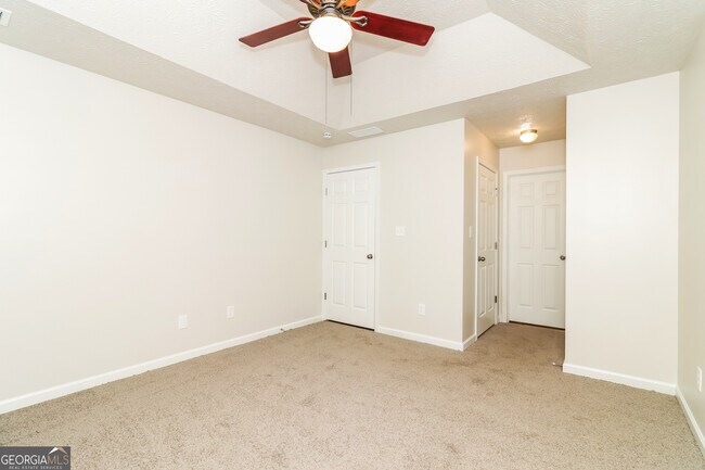 Building Photo - 129 Rosewood Dr