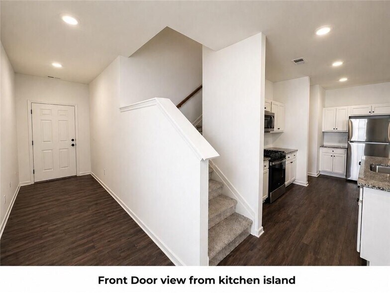 Building Photo - 5945 Osgood Pl