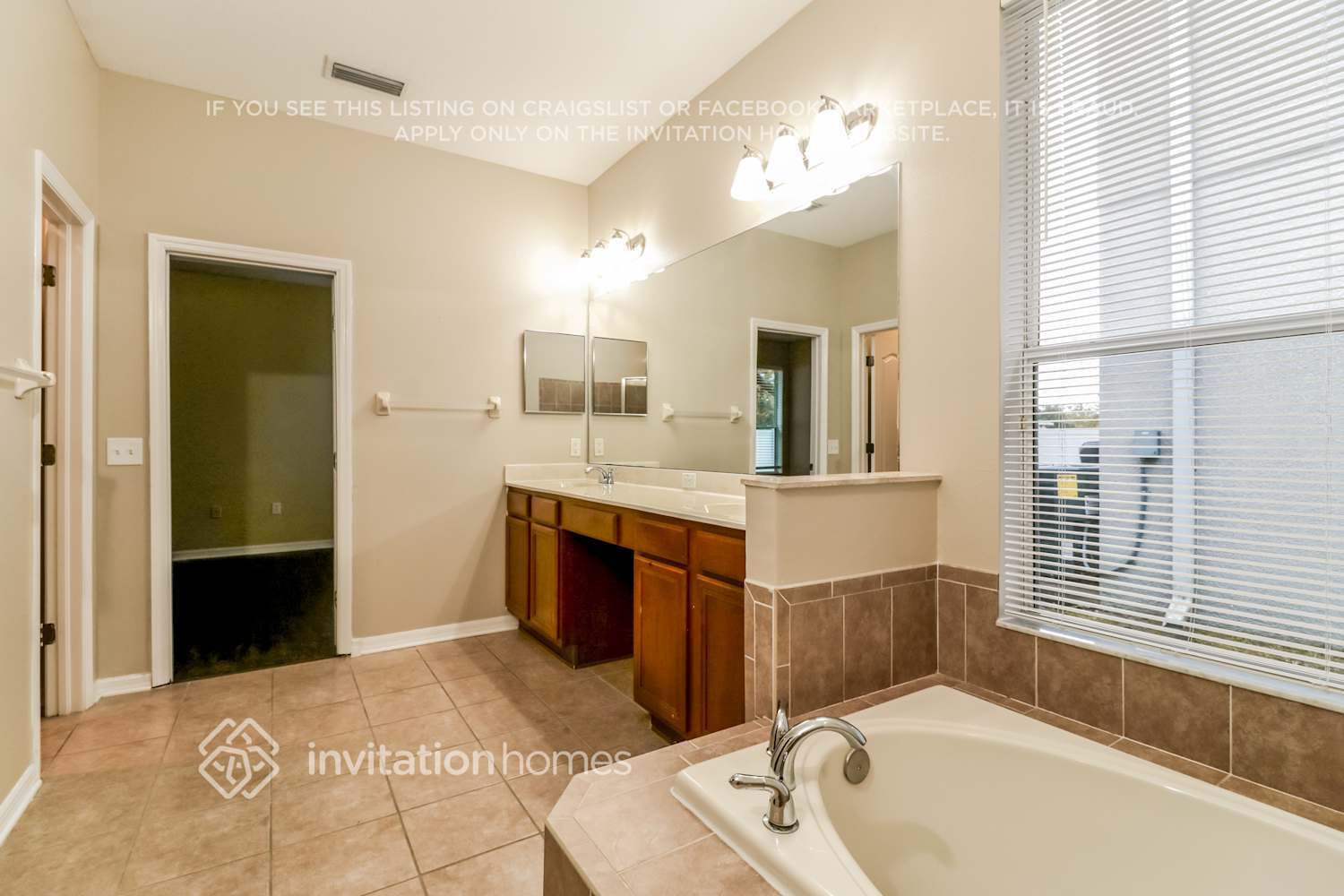 Building Photo - 10133 Coldwater Loop