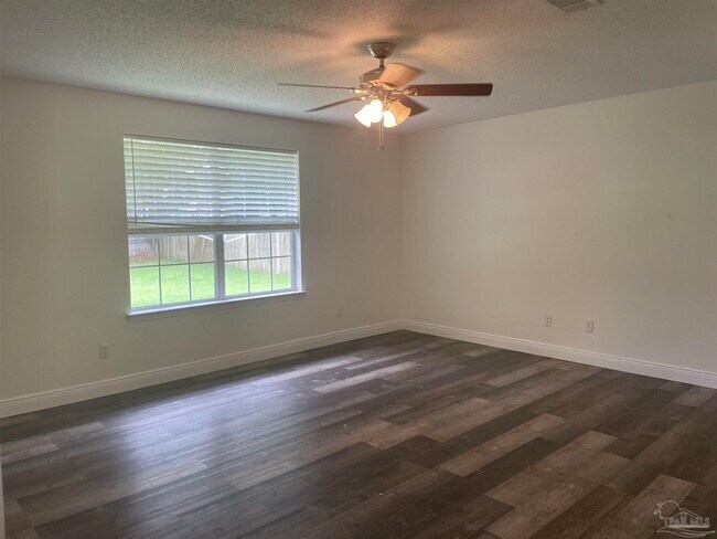 Building Photo - 1797 Cedrus Ln
