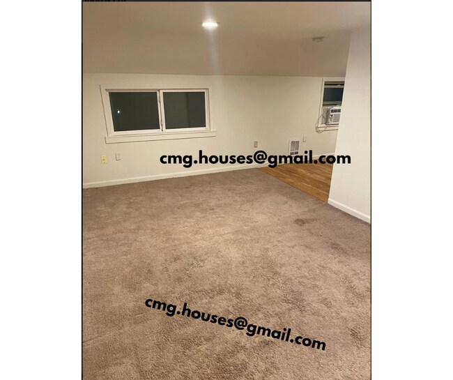 Building Photo - 14602 Portland Ave SW