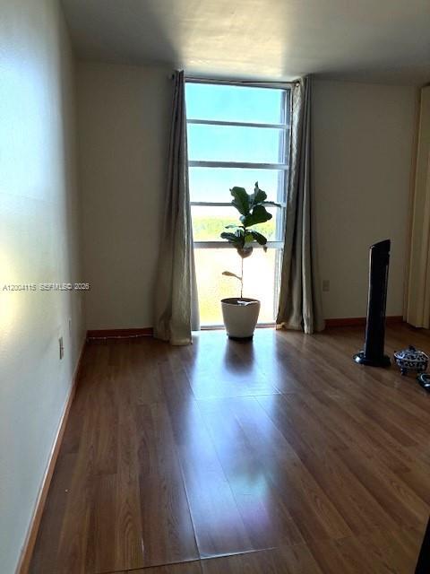 Building Photo - 2500 NE 135th St