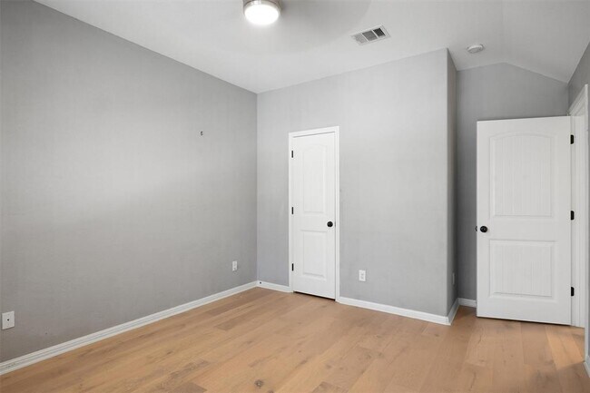 Building Photo - 11109 Claro Vista Cove