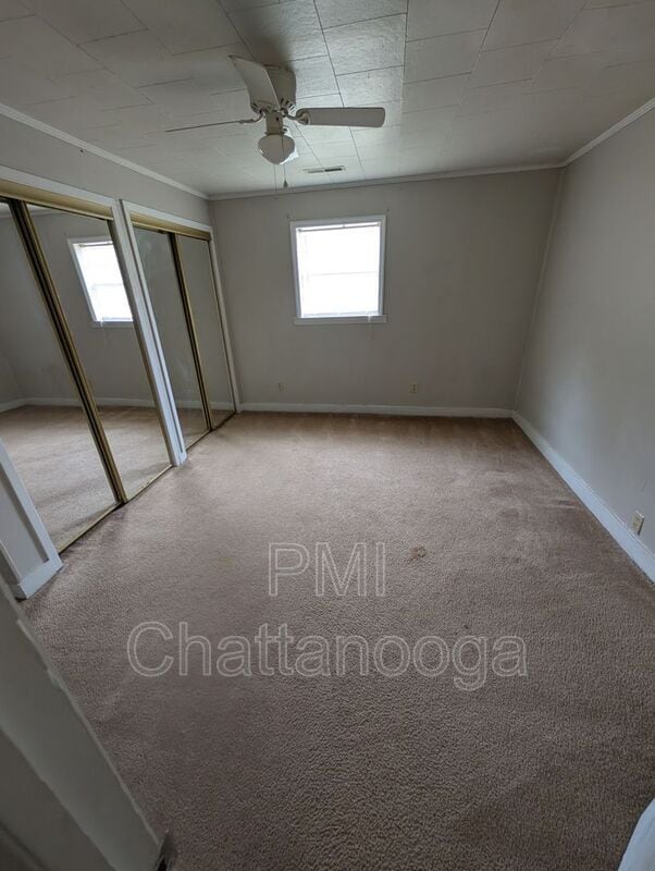 Building Photo - 1542 Burning Bush Rd