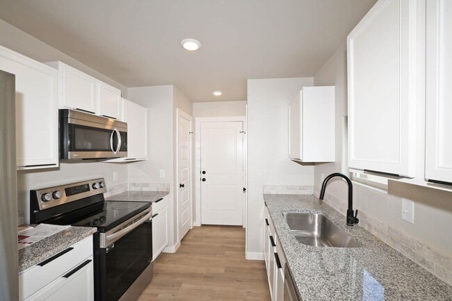 Building Photo - 5009 Stoney Fork St