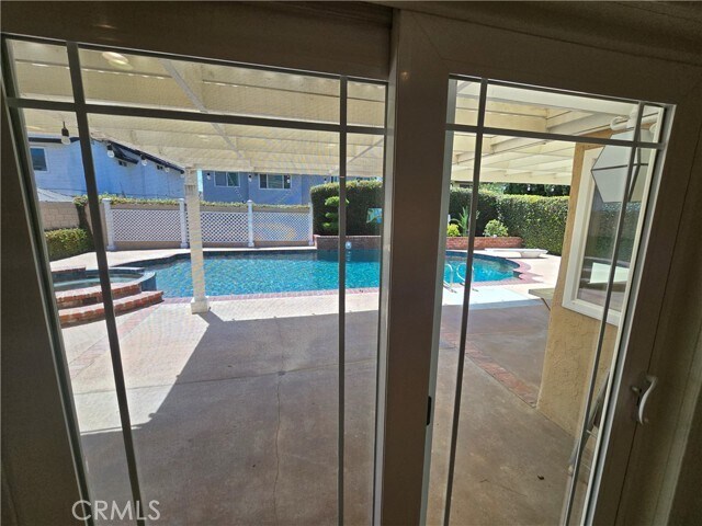 Building Photo - 1013 Cannonade Cir