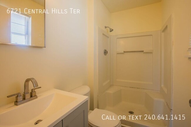 Building Photo - 6721 Central Hills Terrace