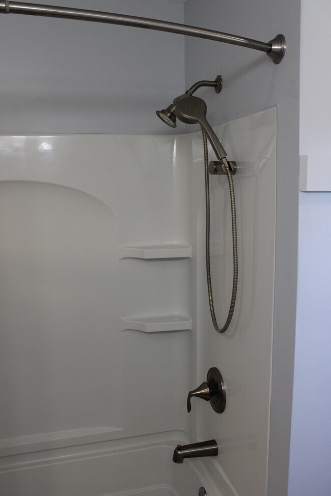 Building Photo - 5039 W Clayton Rd