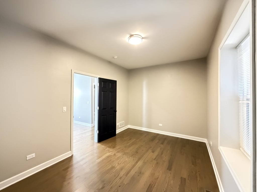 Building Photo - 3131 N Marmora Ave