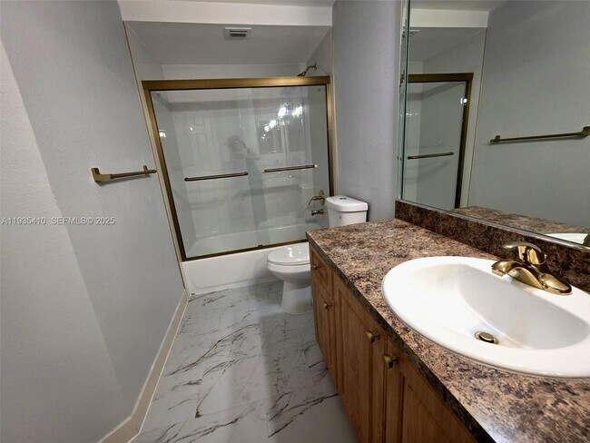 Building Photo - 8290 Lake Dr