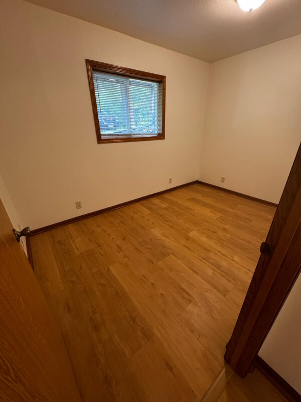 Building Photo - 110 Country Ln