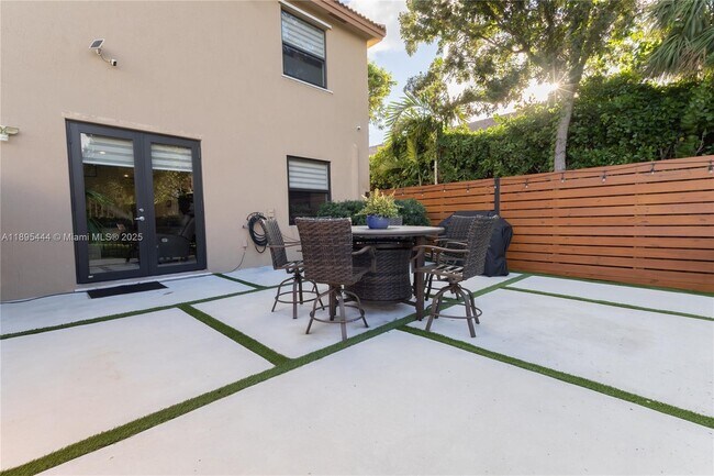Building Photo - 16377 SW 71st Terrace