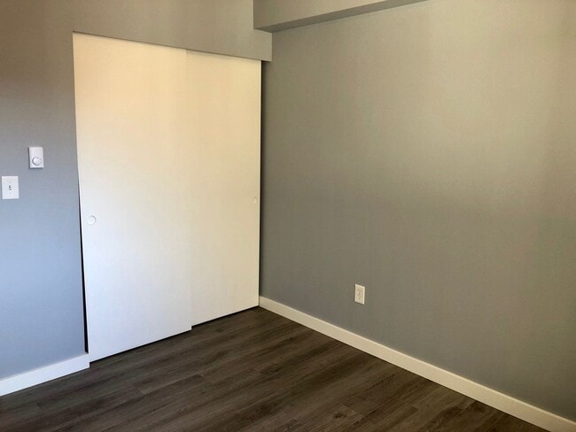 Building Photo - 2 Bedroom 2 Bath Condo Overlooking a Green...