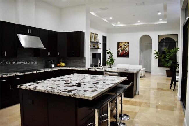 Building Photo - 1460 SW 125th Ave