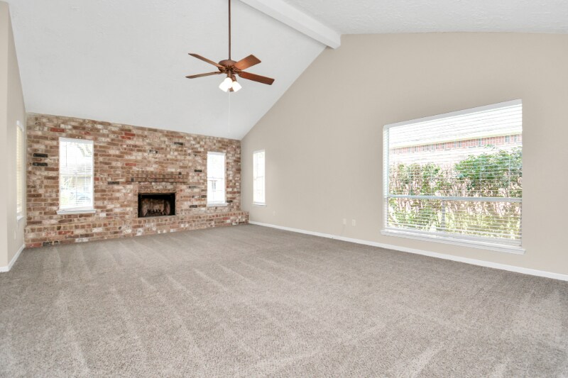 Building Photo - 22206 Elsinore Dr