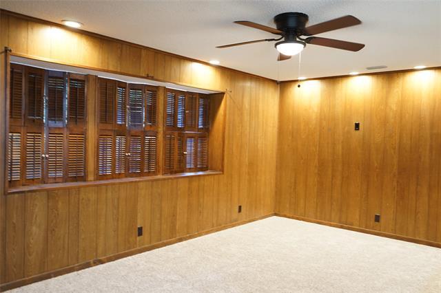 Building Photo - 3905 Glenbrook Dr