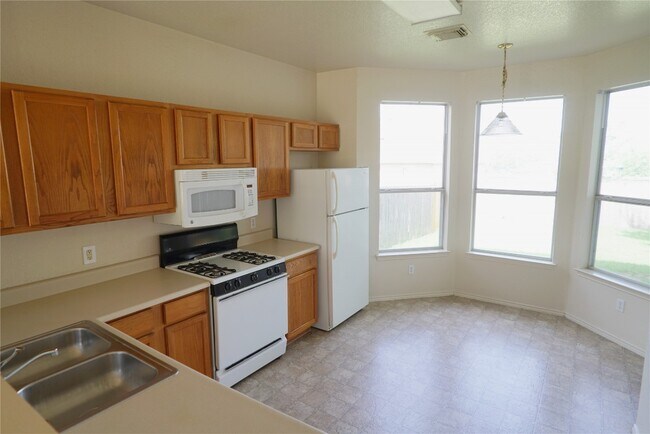 Building Photo - 2818 Southampton Way