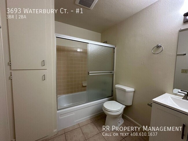 Building Photo - 3693 Waterbury Ct