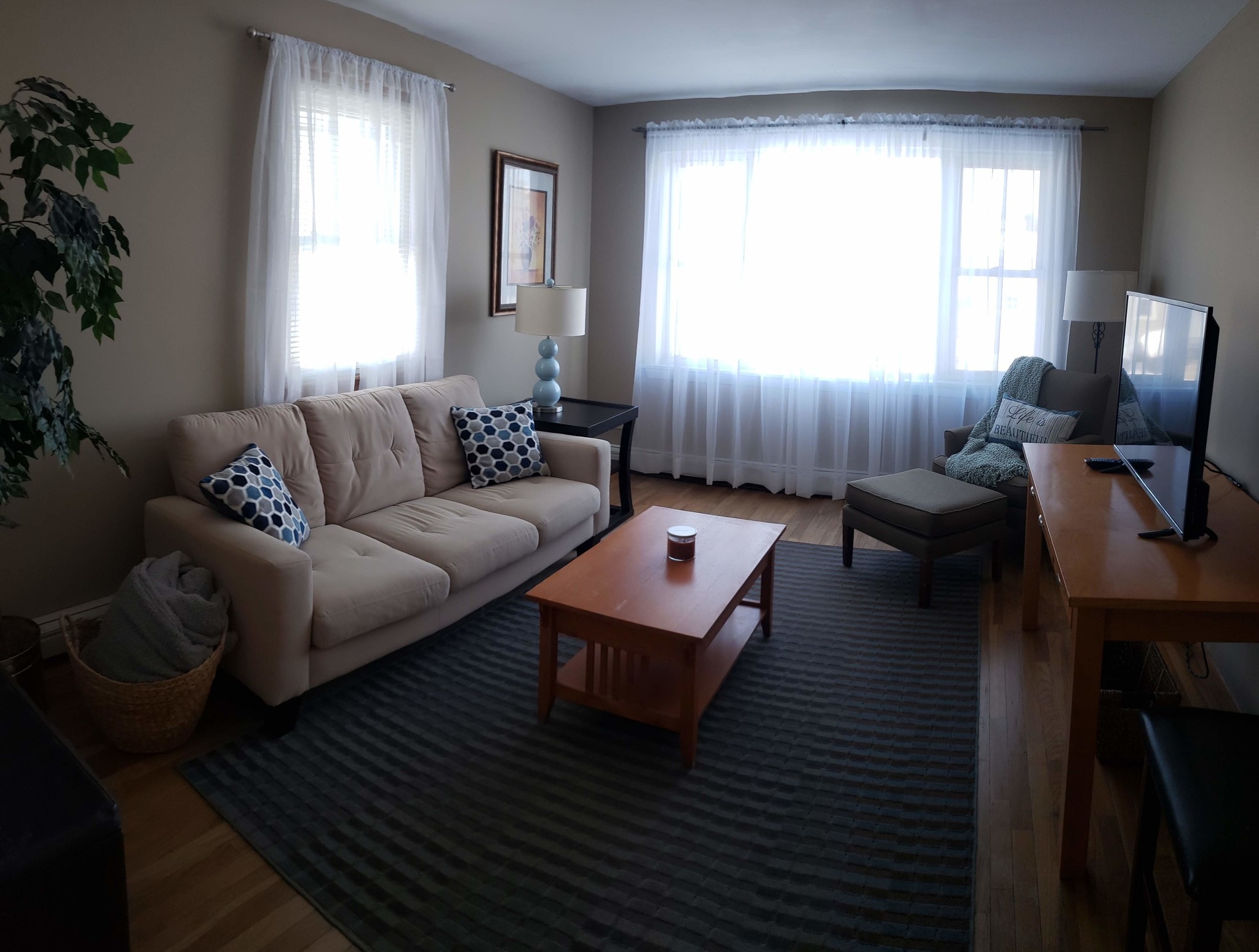 Living room - 91 S Hall St