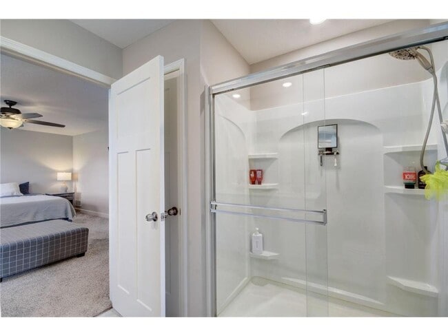 Building Photo - 1203 Lower 143rd St E