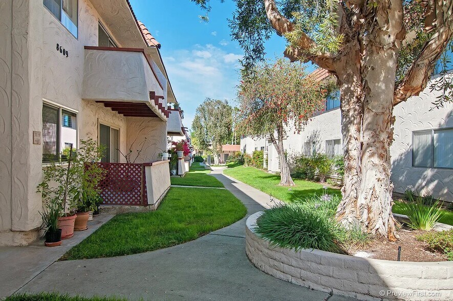 Building Photo - 8609 Lake Murray Blvd