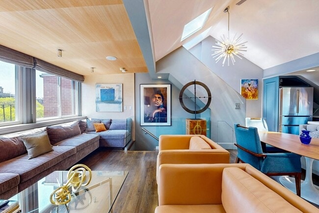 Building Photo - 38 Worcester St