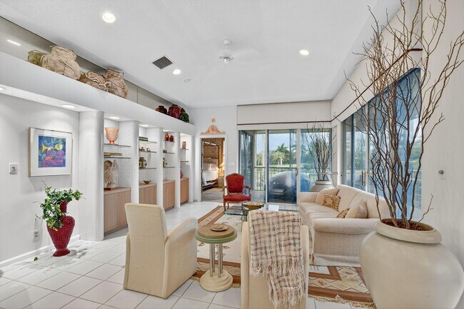 Building Photo - 5184 Lake Catalina Dr