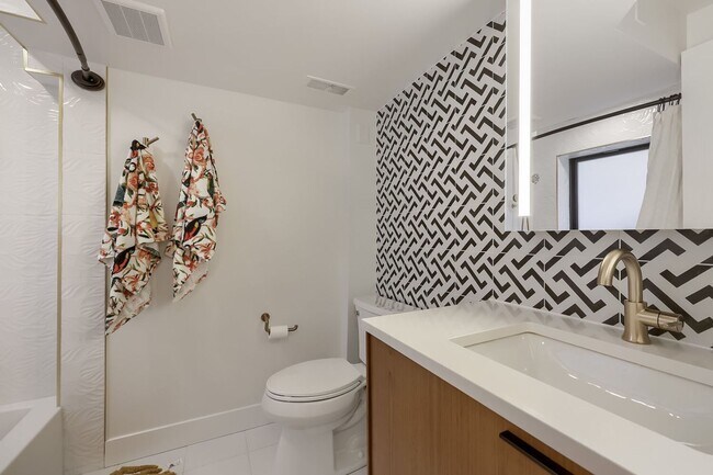 Building Photo - South Boulder Stunner | Fully Remodeled 4BD Retreat with Incredible Backyard - Available August 1!