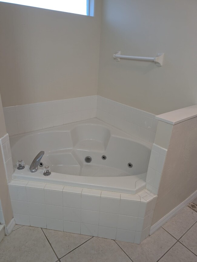 Building Photo - 36 Spring Meadows Dr