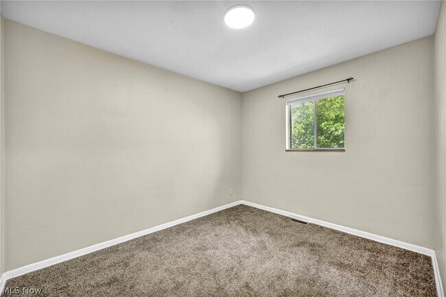 Building Photo - 15 Filmore Ave