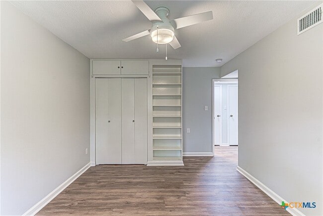 Building Photo - 313 Ranger Dr