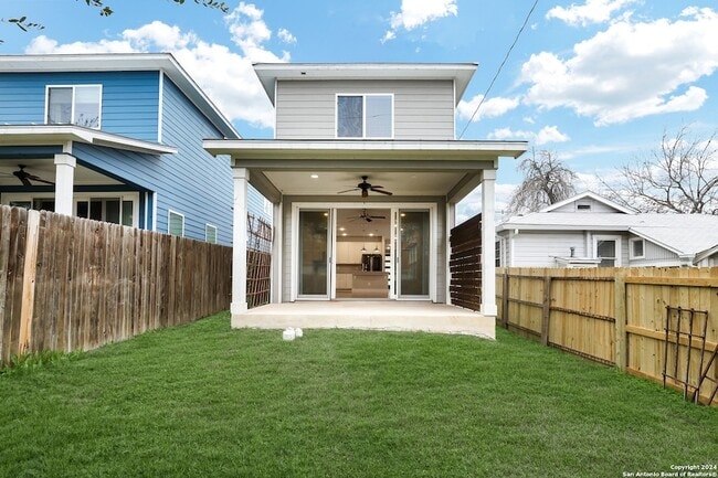 Building Photo - 507 Elmhurst Ave