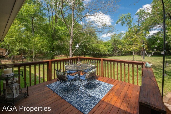 Building Photo - 4 br, 2 bath House - 180 Sherwood Drive