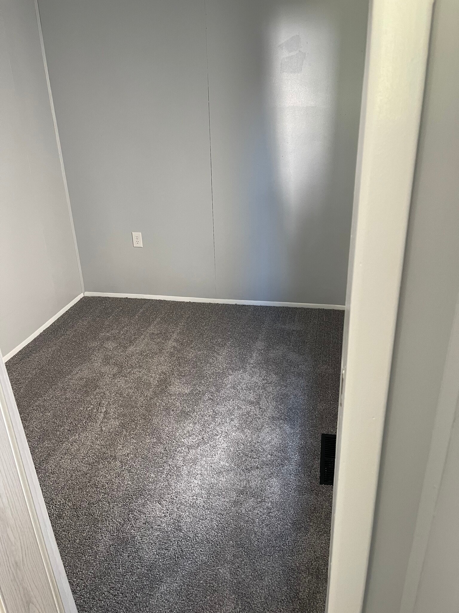 Smaller downstairs bedroom - 424 Chestnut St