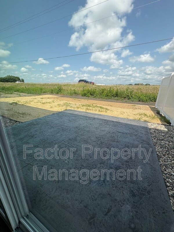 Building Photo - 3208 Scotch Ln