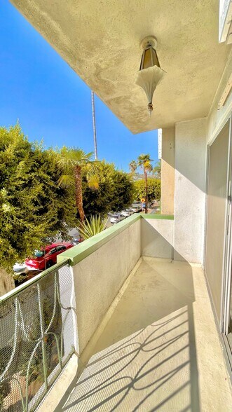 Building Photo - 428 Hayworth Ave