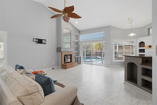 Building Photo - 1608 Imperial Palm Dr