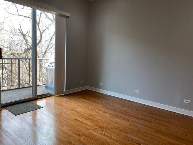 Building Photo - 14 S Leavitt St