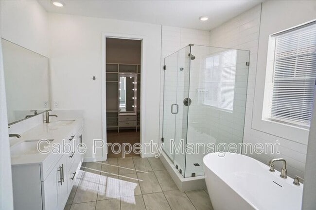 Building Photo - 23744 Orange Blossom Dr