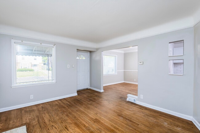 Building Photo - 10724 McKinney St