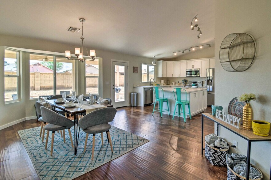 Building Photo - 17649 N 42nd Ln