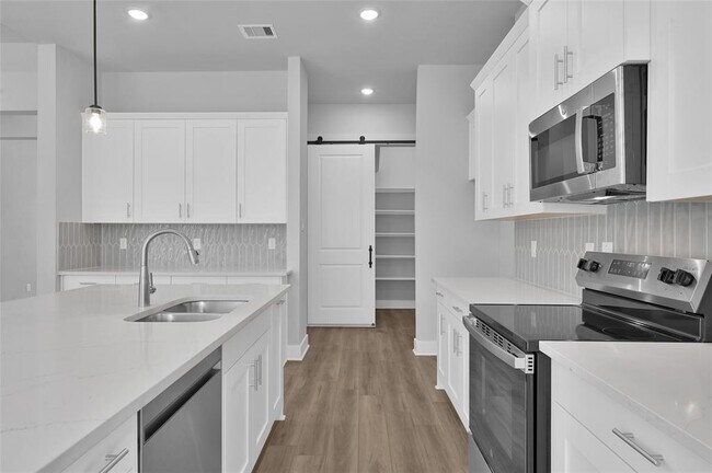 Building Photo - 28506 Tallow Rock Ln