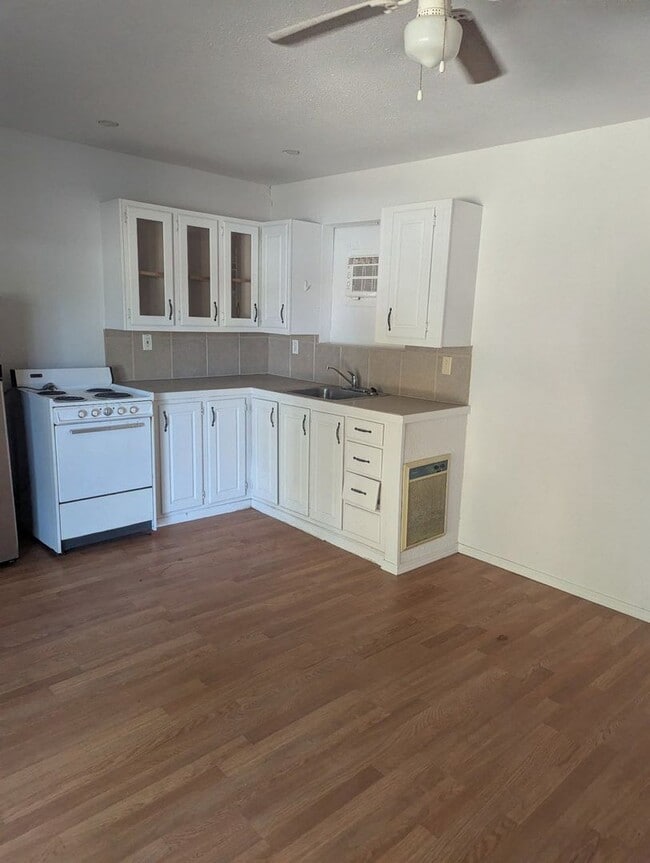 Primary Photo - Arrowhead