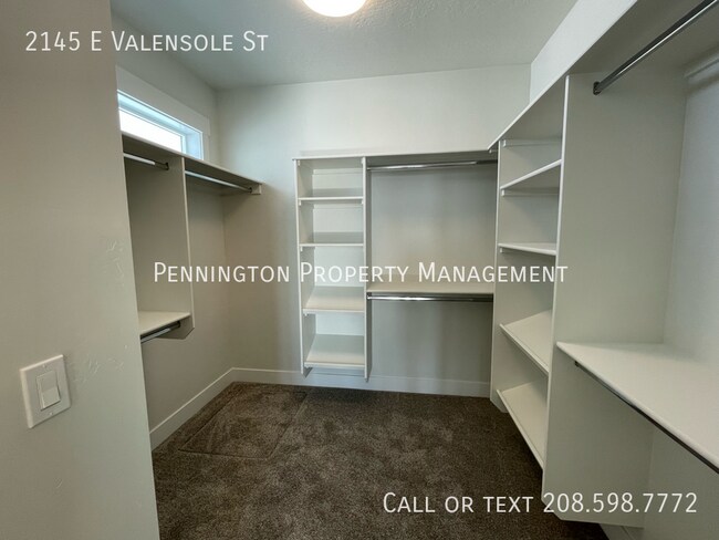 Building Photo - 2145 E Valensole St