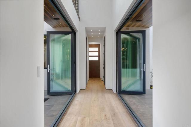 Building Photo - 5610 Bellevue Ave