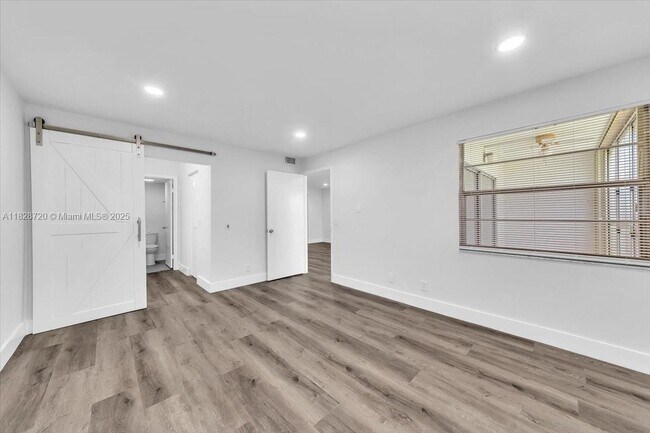 Building Photo - 1201 SW 128th Terrace