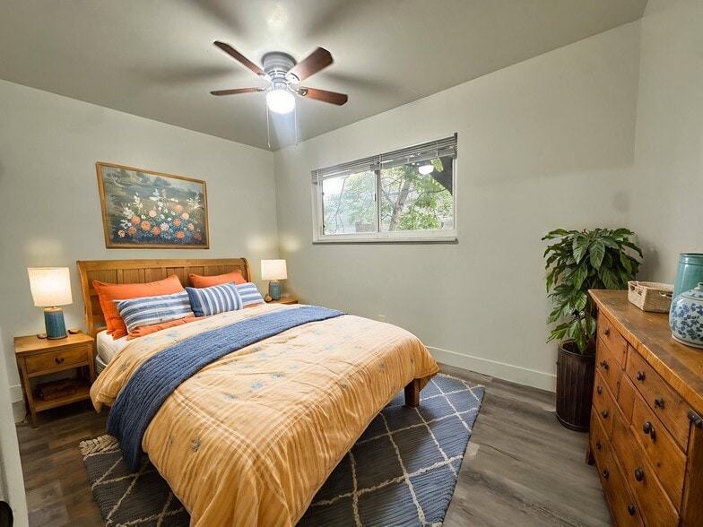 Building Photo - 1340 S 200 E