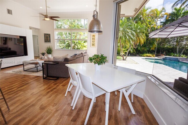 Building Photo - 280 Landings Blvd