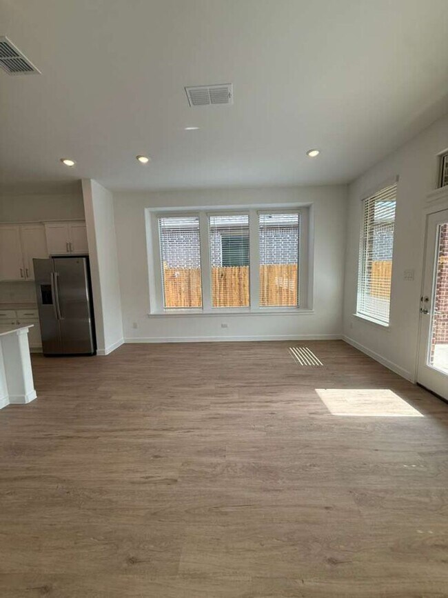 Building Photo - This beautifully designed Garnet floorplan by Lennar offers a functional single-story layout with...