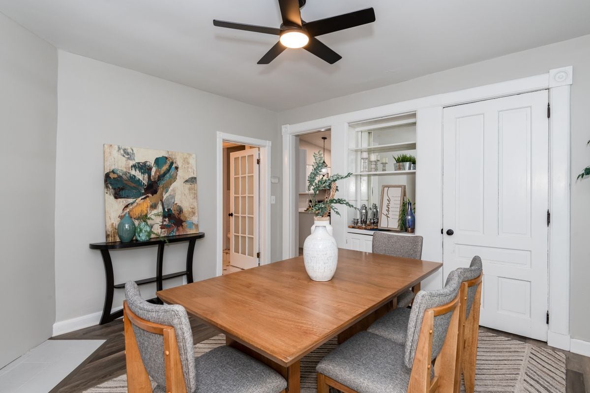 Building Photo - 130 Mound St